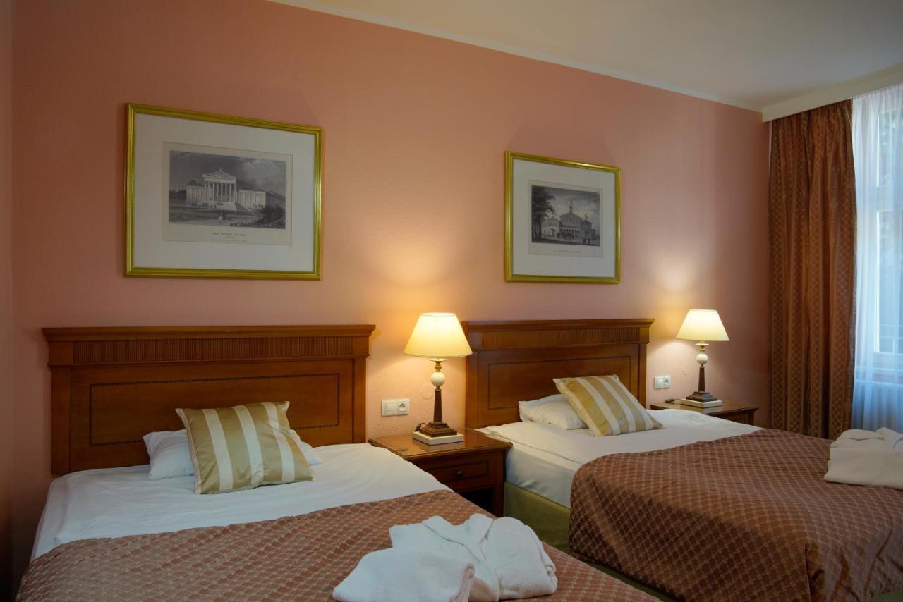 Lauretta Hotel