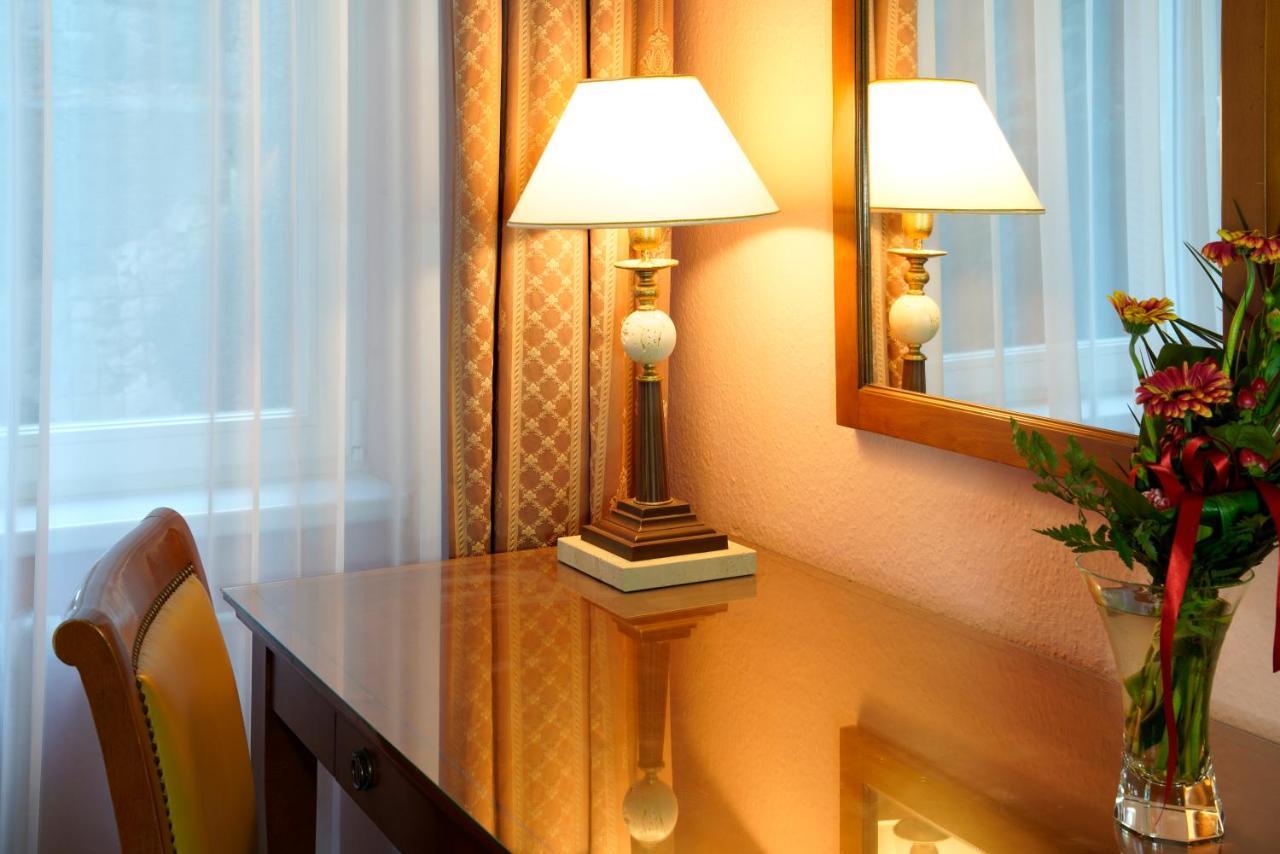 Lauretta Hotel